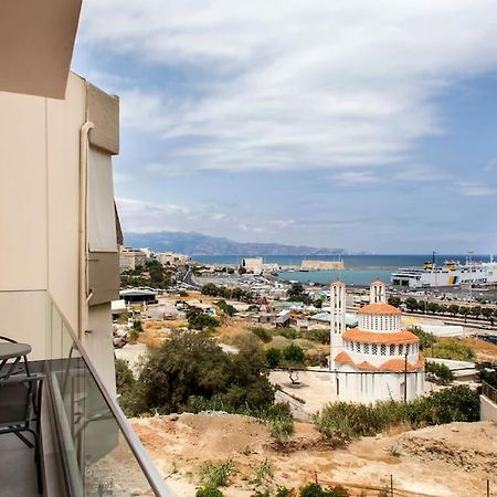 Minimal Loft Art With Sea View Over Heraklion Harbour Bagian luar foto