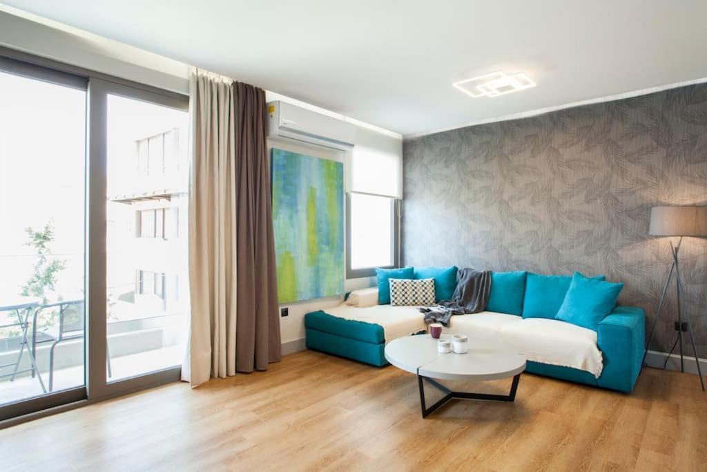 Minimal Loft Art With Sea View Over Heraklion Harbour Bagian luar foto