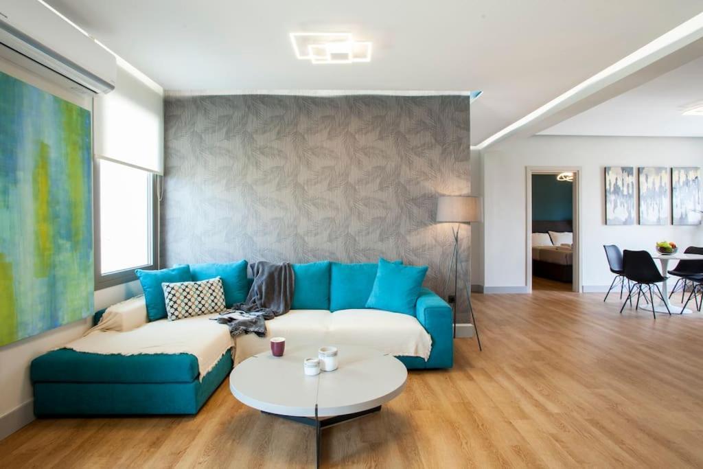 Minimal Loft Art With Sea View Over Heraklion Harbour Bagian luar foto
